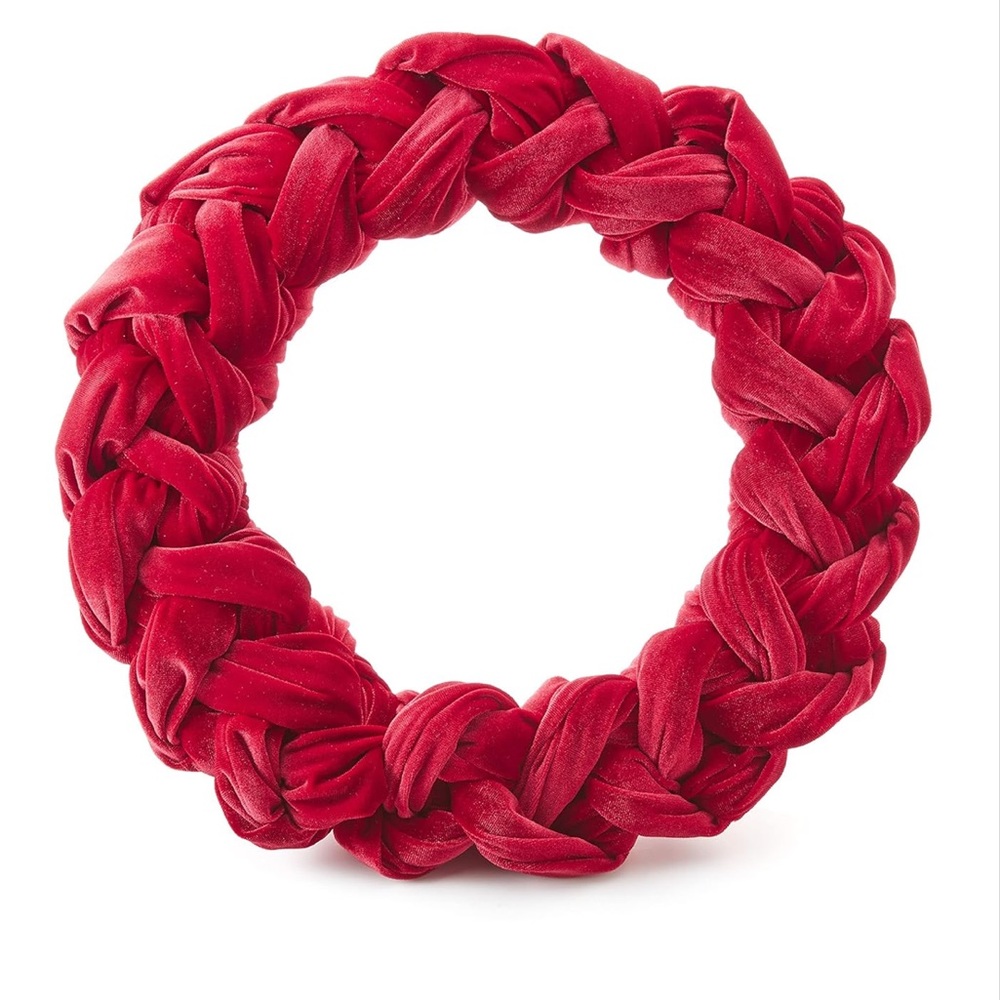 VELVET WREATH